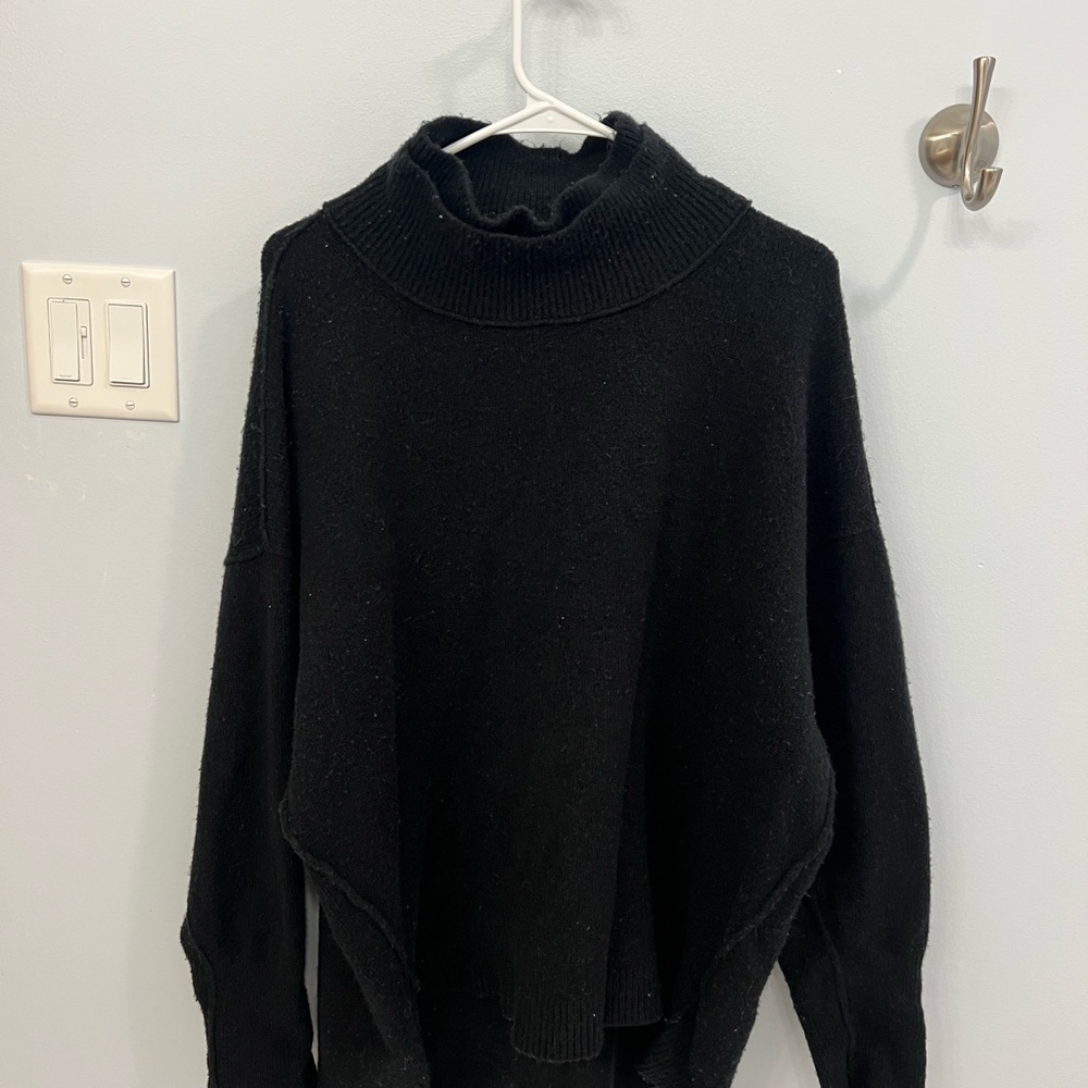 Free People Women's Black Turtleneck Sweater